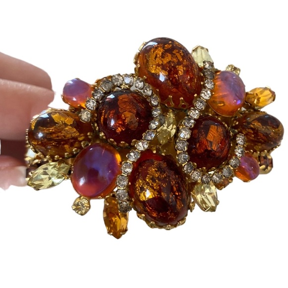 VTG SCHRAGER FIFTH AVENUE rare iconic cuff bangle dragons breath rhinestones - Picture 2 of 15